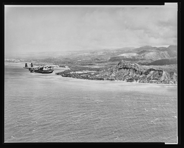 S-42 Pan American Clipper arrival Honlulu 03-17-35 (UMiami photo negative)